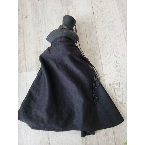 Paper magic group Skelton gentleman hanging head Halloween scary prop - Picture 4 of 6